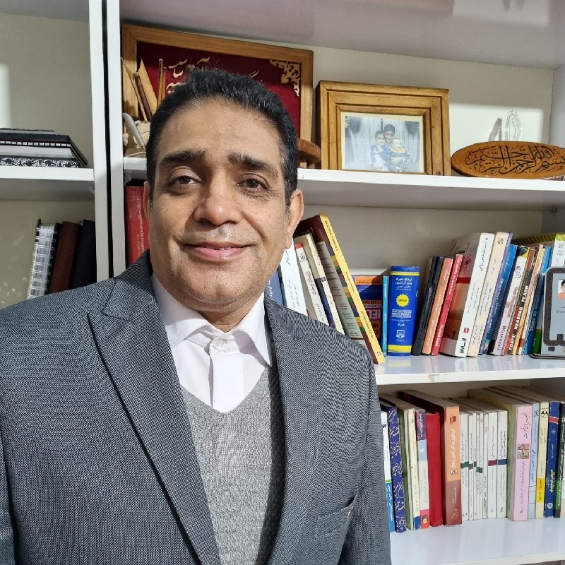 دکتر بهمن شیخی متخصص روان شناسی نویسنده و پژوهشگر